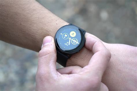 small smartwatch for small wrist.